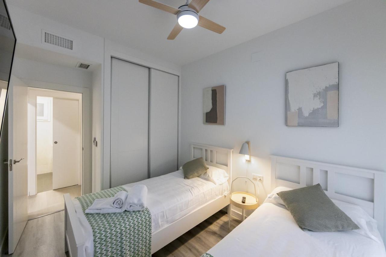 Homity Holidays - Playa Granada - Marina Golf Мотрил Екстериор снимка